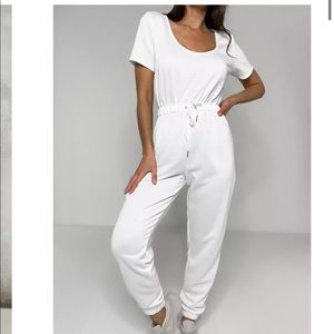 Missguided White Scoop Neck Jogger Jumper